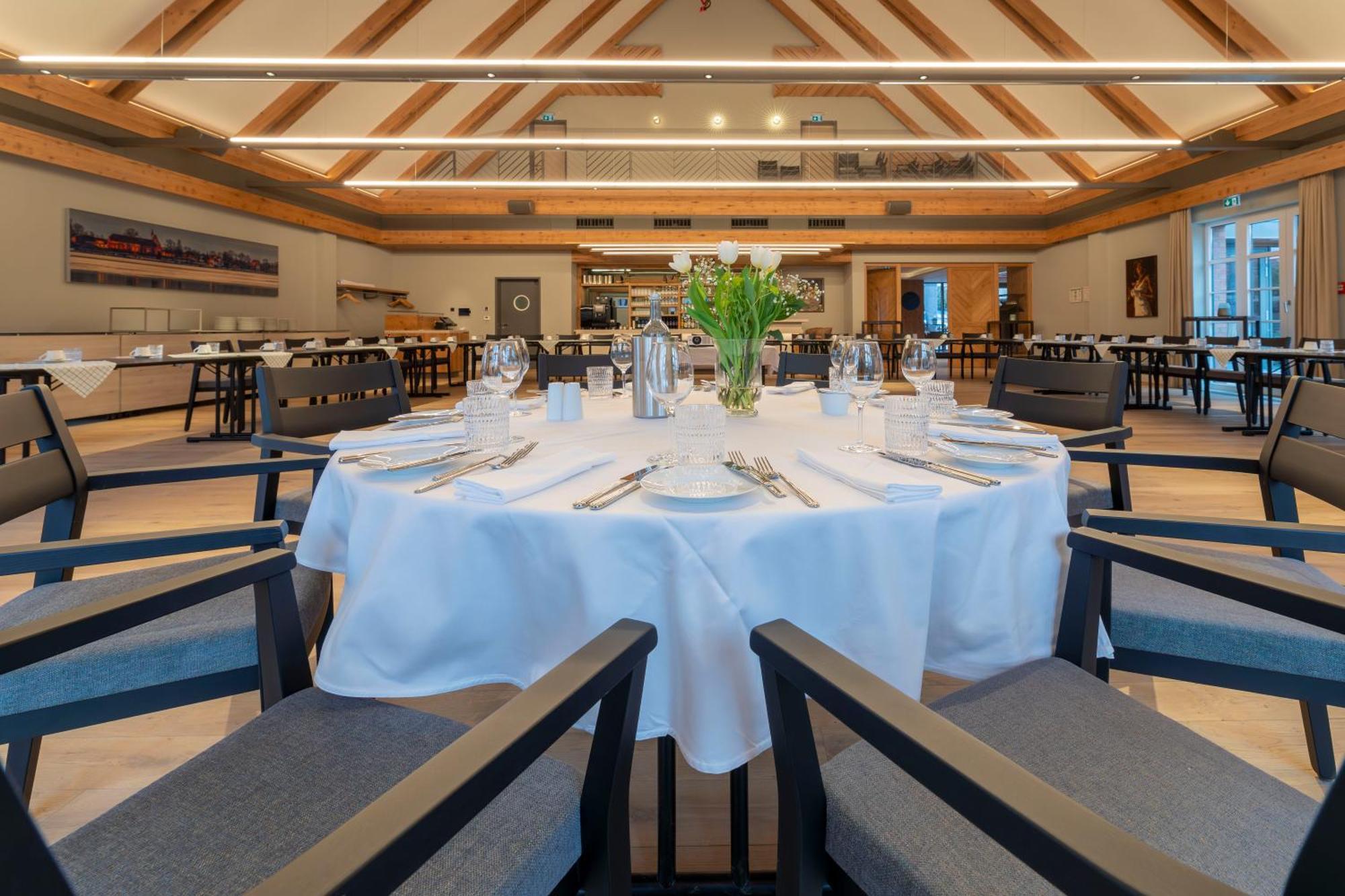 Seehotel Zarrentin Zarrentin am Schaalsee Bagian luar foto