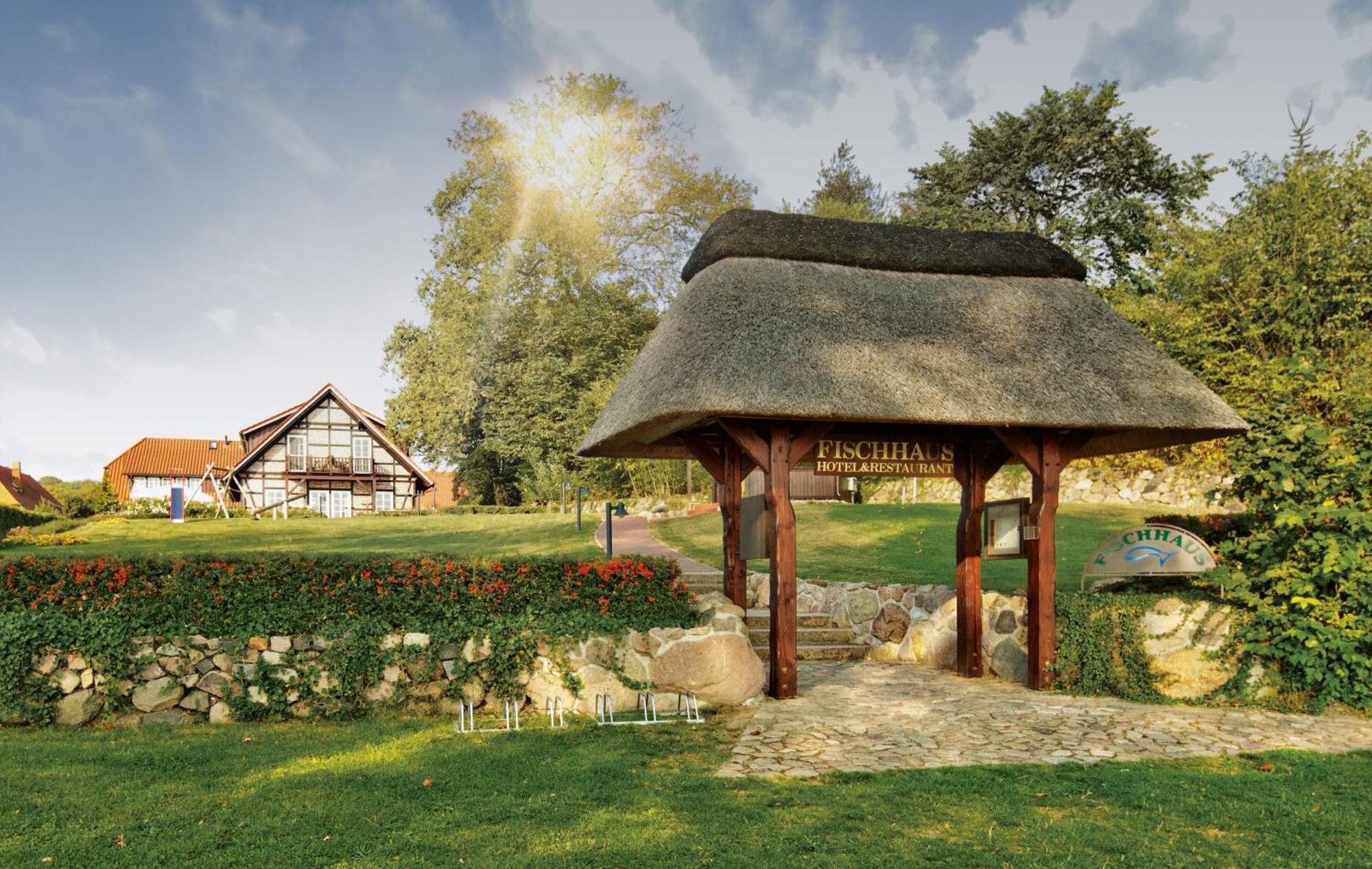 Seehotel Zarrentin Zarrentin am Schaalsee Bagian luar foto
