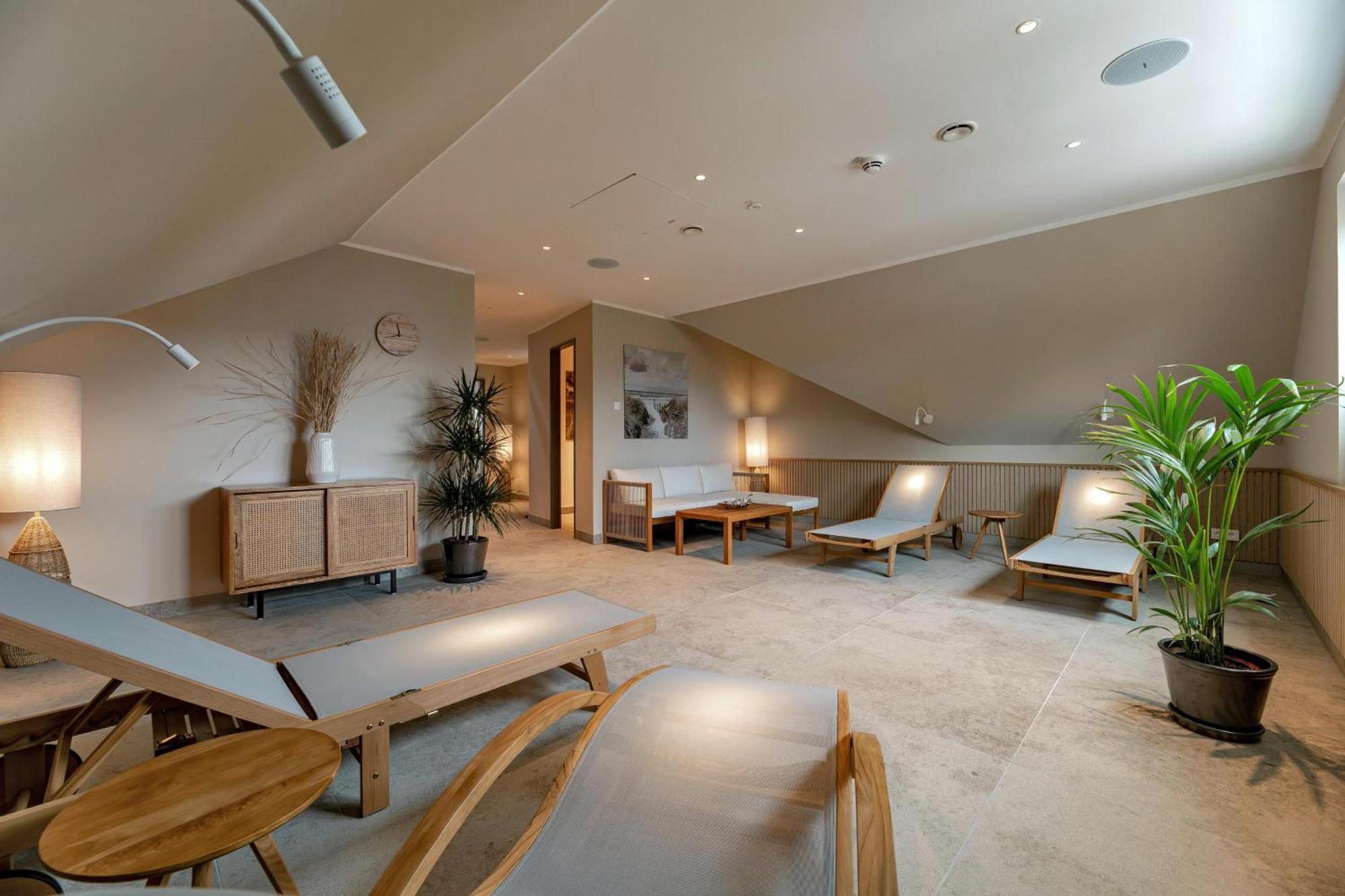 Seehotel Zarrentin Zarrentin am Schaalsee Bagian luar foto